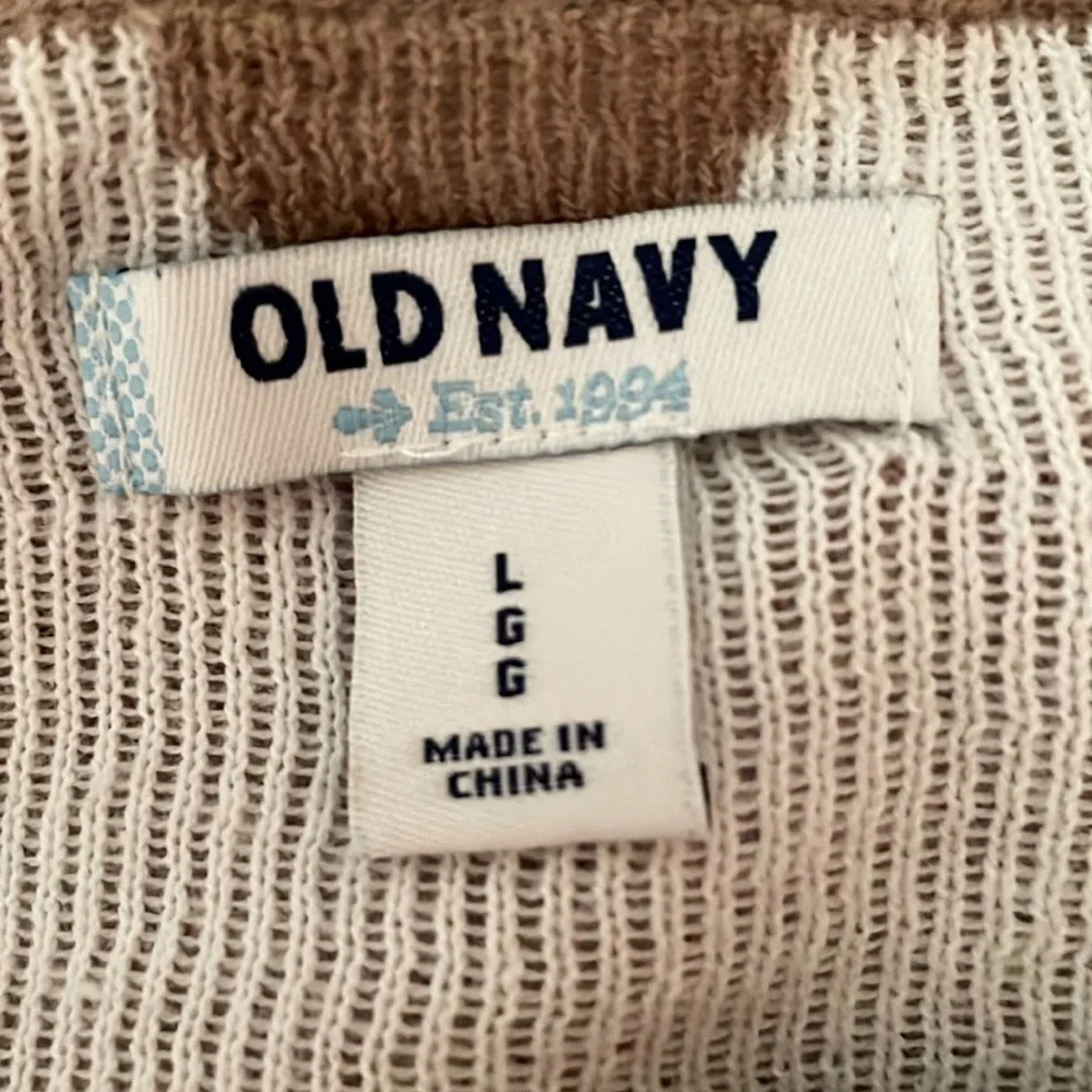 Women’s Polka Dot Sweater - Picture 3 of 5